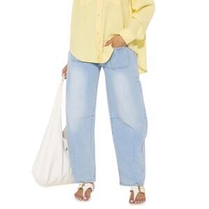 Fashion Nova Topanga Slim Barrel Leg Jeans Juniors Size 15 Light Wash NWT